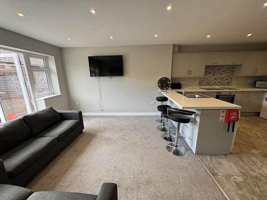 Bedale Avenue, Osbaldwick - P1792 - Photo 1