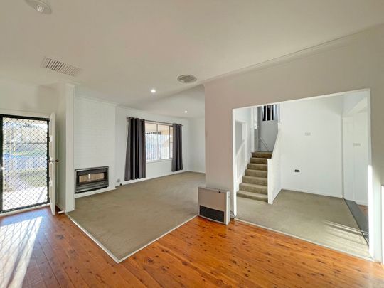 C21 Central West - 6852 3793 - Photo 1