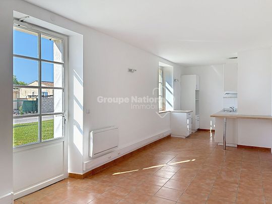 Appartement t2 en rez de jardin sur la commune de Berre L'étang, - Photo 1