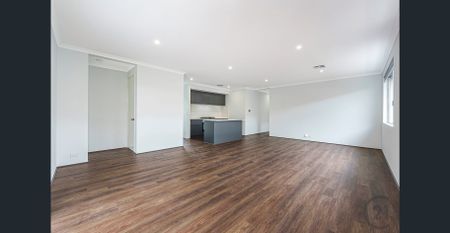 Coastal Family Living in Madora Bay - Photo 2