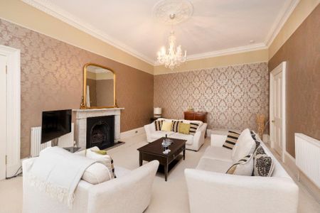 3 bedroom flat to rent - Photo 3