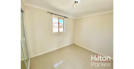 Spacious Granny flat with ducted air conditioning and ensuite - Photo 4