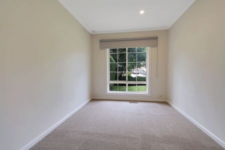 7 Gladesville Drive, Bentleigh East. - Photo 4