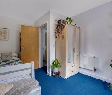 5 bedroom semi-detached house to rent - Photo 5