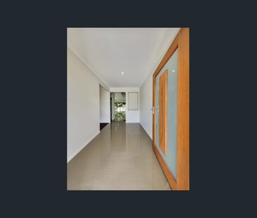 52 McGarry Street, Eight Mile Plains, Qld 4113 - Photo 3