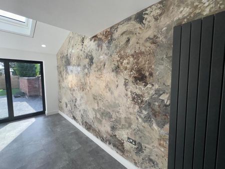 4 bedroom detached house to rent - Photo 2