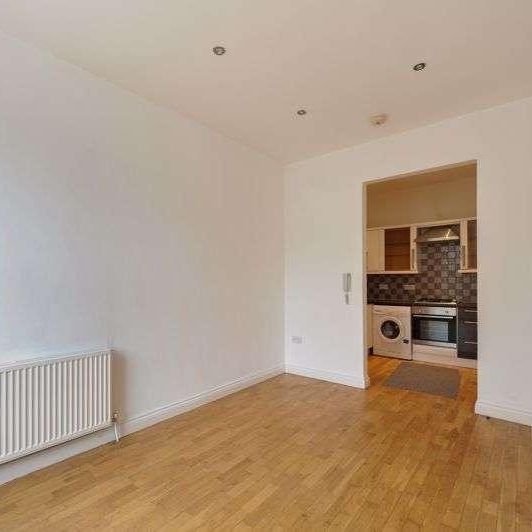 The Grove, Sunderland, SR2 - Photo 1