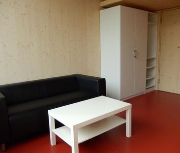 Doppelstöckiges möbliertes Zimmer mit Gemeinschaftsraum! - Photo 1