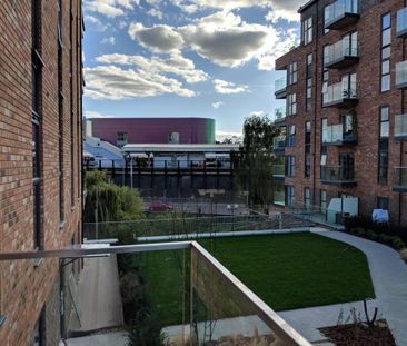 3 bedroom ground floor flat to rent - Photo 1