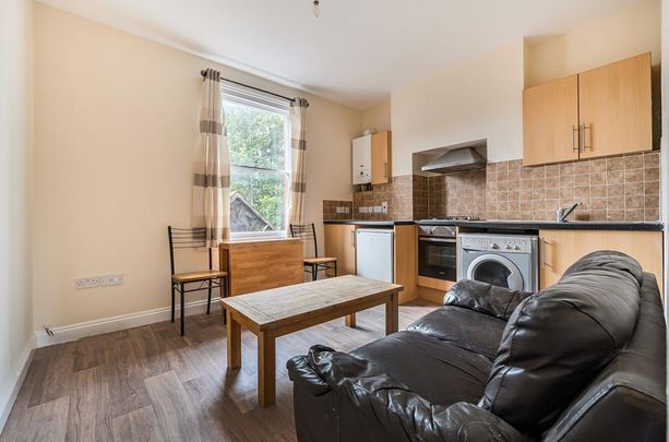 1 bedroom flat to rent - Photo 1