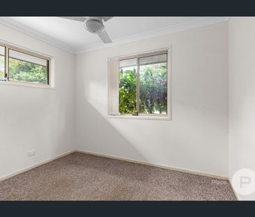Comfortable Living in a Convenient Bridgeman Downs Location - Photo 5
