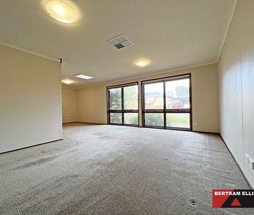 6 Bland Place, Stirling ACT 2611 - House For Rent | Domain - Photo 5