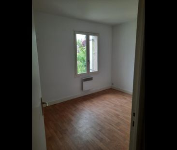 Location Maison 4 pièces 83 m² Paulnay - Photo 3