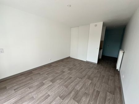 Location Appartement 1 pièce 22m² FRANQUEVILLE ST PIERRE 76520 - Photo 3