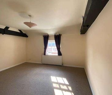 Flat, Old Street, Worcester, Worcestershire, WR8 - Photo 3