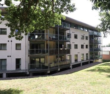 THE BASE - BRENTWOOD STATION, Property for rent - Photo 5