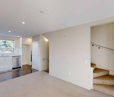 MODERN LIVING - Photo 4