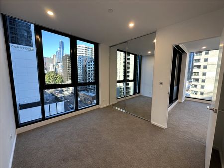 902/408 Spencer Street - Photo 4