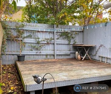 3 bedroom terraced house to rent - Photo 6