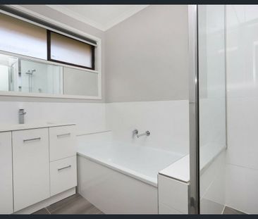 Charming Renovated Home in Central Melton – $385 per week - Photo 3