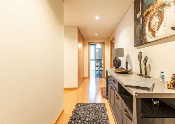 2 Bedroom Apartment with a view, Alto de Algés, Oeiras