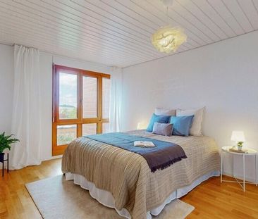 Spacious 5.5-room apartment with a beautiful view - Photo 1