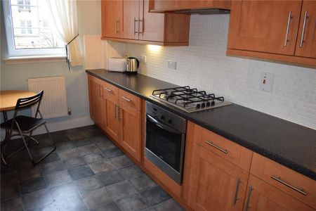 2 bedroom flat to rent - Photo 3