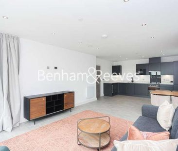 Chaplin Court, Brentford, TW8 - Photo 5