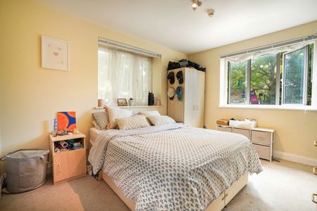 1 Bed Flat, Old Station Way, SW4 - Photo 4