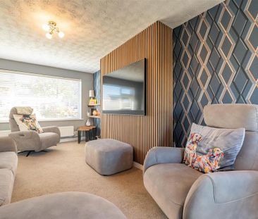 3 bedroom semi-detached house to rent - Photo 3