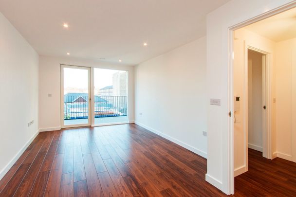1 Bed Flat, Atkins Square, E8 - Photo 1