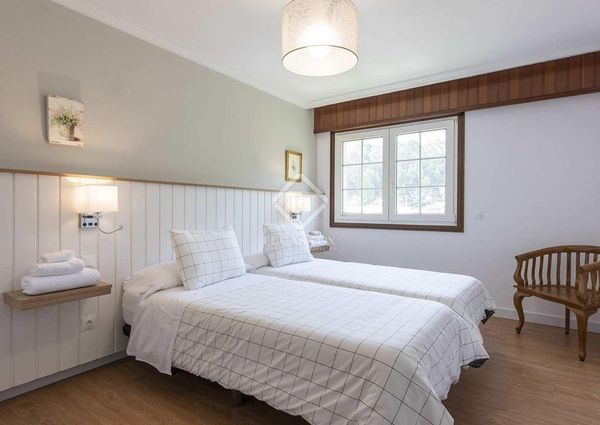 Luxury Villa for rent in Gondomar, Spain