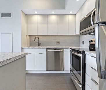 For Lease - 2200 Lakeshore Boulevard Unit# 3210, Toronto, Ontario - Photo 6