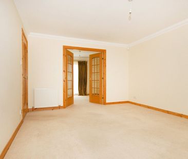 4 bedroom detached house to rent - Photo 1