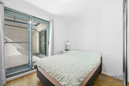 3 Bedroom Apartment In A Prime Chatswood Location - Photo 2