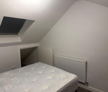 4 bedroom house of multiple occupation to rent - Photo 4