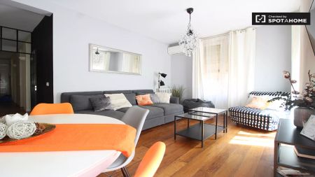 4-bedroom apartment for rent in Universidad, bills included, perfect for couples or professionals. - Photo 5