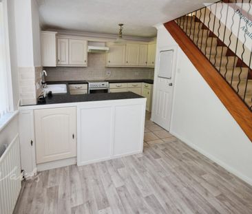 3 bedroom detached house to rent - Photo 5