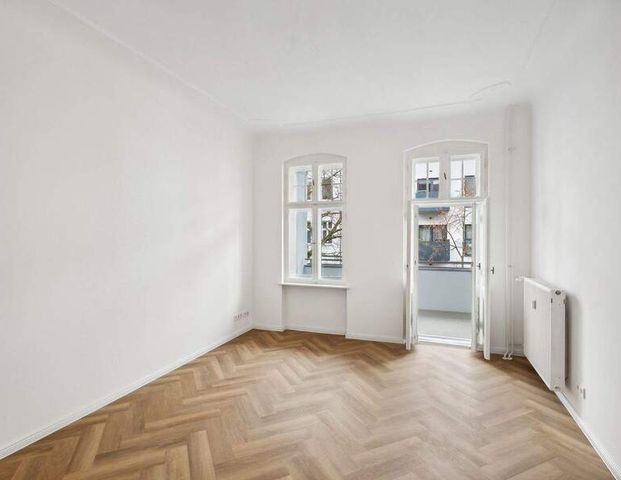 OWNR: Einziehen und Wohlfühlen - Renoviert und mit Küche!Altbau-Luxus neu definiert - Foto 1