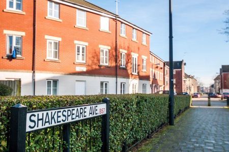 2 bed flat to rent in Shakespeare Avenue, Bristol, BS7 - Photo 3