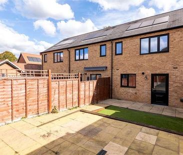 Hirschield Drive, Leybourne, West Malling, Kent, ME19 - Photo 1