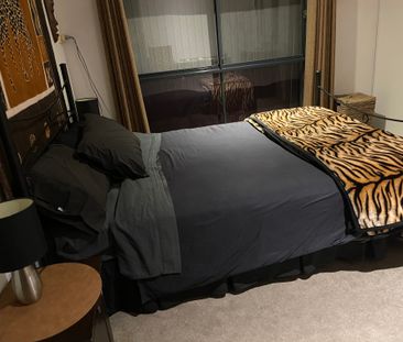 Helensvale - Photo 4