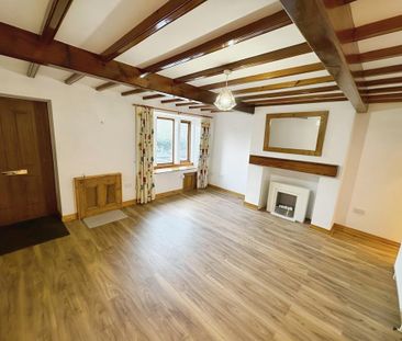2 bedroom end of terrace house to rent - Photo 1