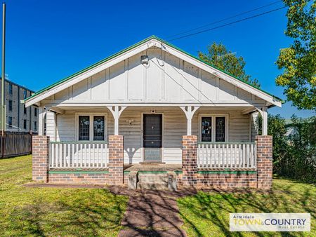 CHARMING 3 BEDROOMS HOME - Photo 3