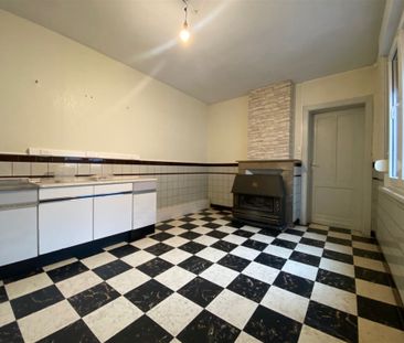 Bonne maison avec garage et jardin proche du centre - Foto 4