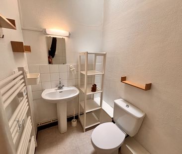 NIMES CENTRE - T2 MEUBLÉ DE 36 M2 - Photo 2