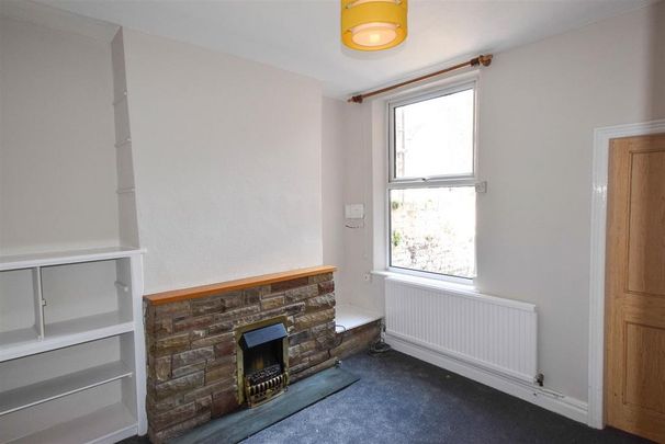 3 bedroom terraced house to rent - Photo 1
