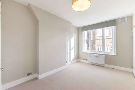A newly refurbished, three-bedroom, two bathroom apartment, benefitting from air conditioning in the reception room and bedrooms, walking distance to South Kensington Station. - Photo 5