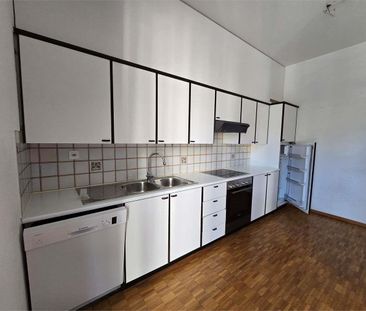 Chiasso (Via Puccini 2) - Ampio 3.5 Locali di 95 mq al PT con Grande B - Foto 3