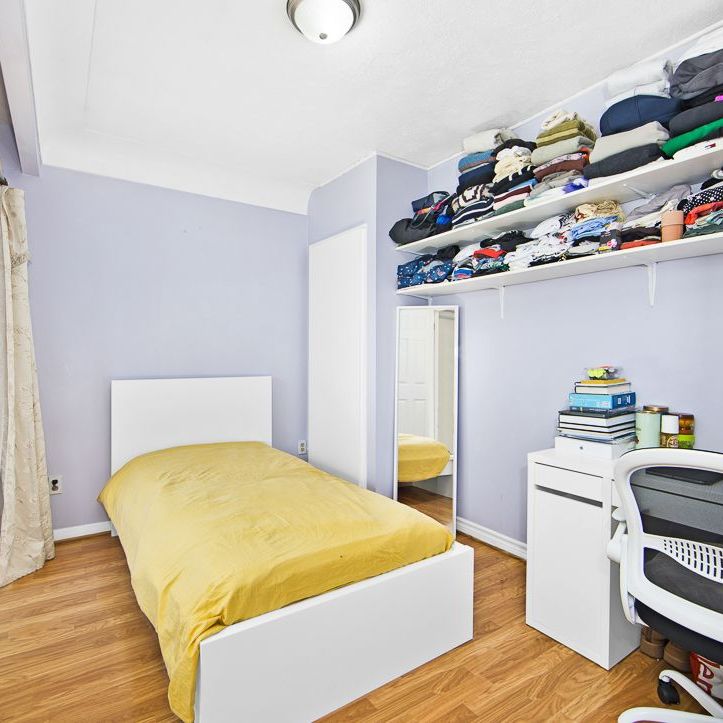 For Lease - 205 Emerson Street, Hamilton, Ontario - Photo 1